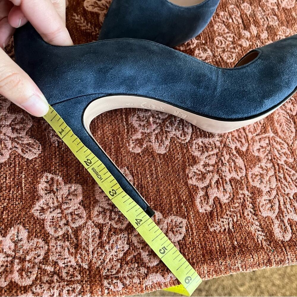 James Chan Women’s Anika Curvy Blue Suede Heels Size 6 Holiday Party Classic - Picture 9 of 11